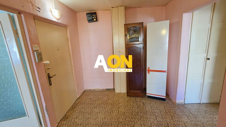 Apartament 2 camere, decomandat, etaj 2, Cetate, zona Kaufland - Poză 8