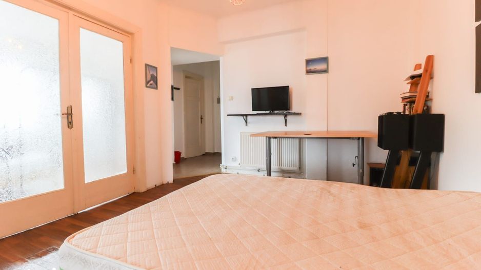 Apartament cu 3 camere, la 2 minute de metrou Piața Muncii - Poză 14