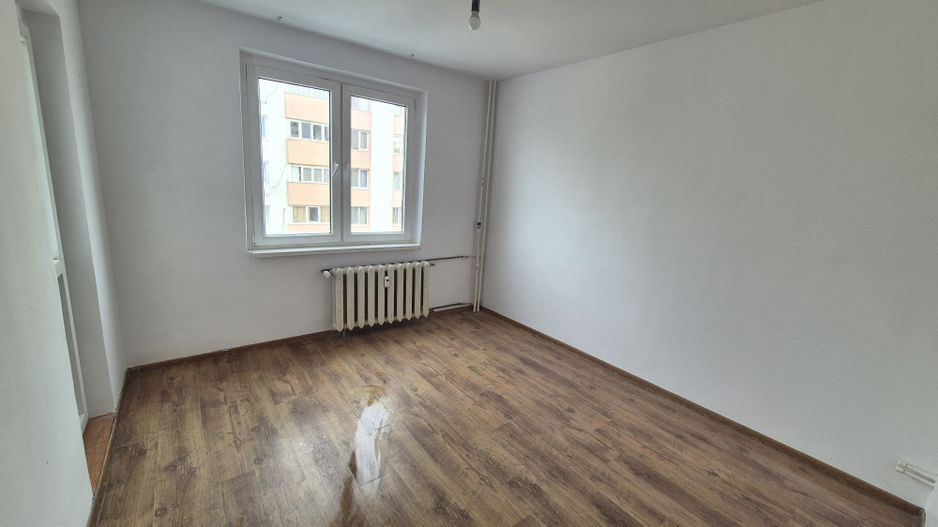 Apartament cu 3 camere 70,55 mp, bloc an 1980- Gorjului - Poză 3