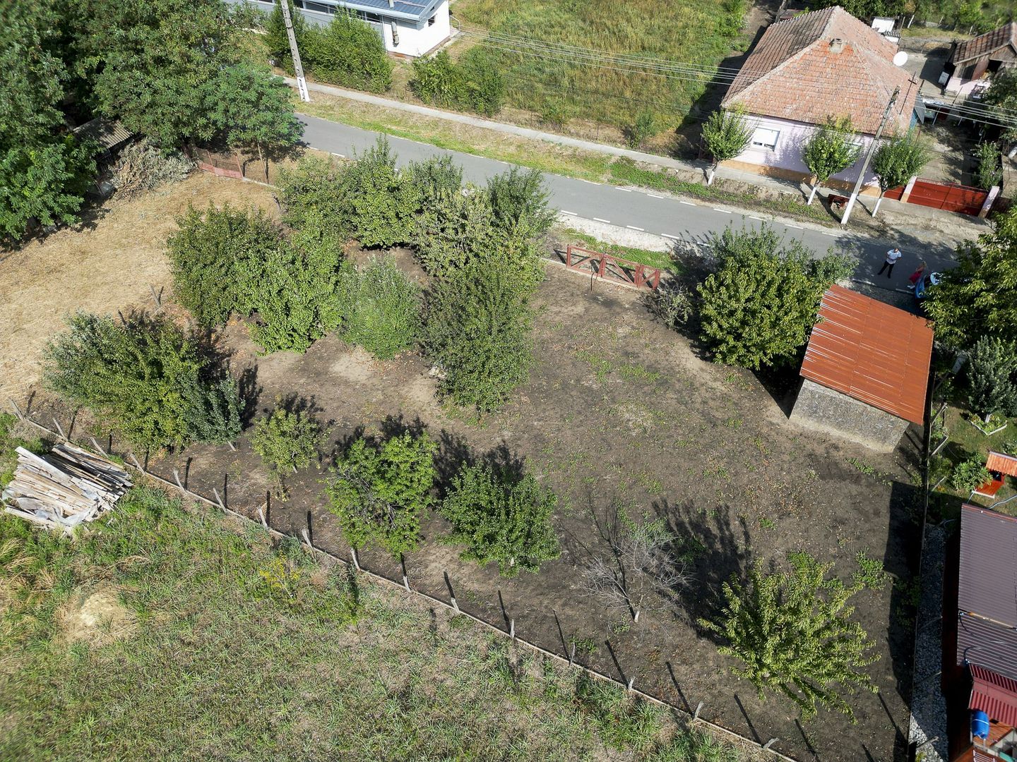 Teren intravilan localitatea Iratoșu - Poză 9