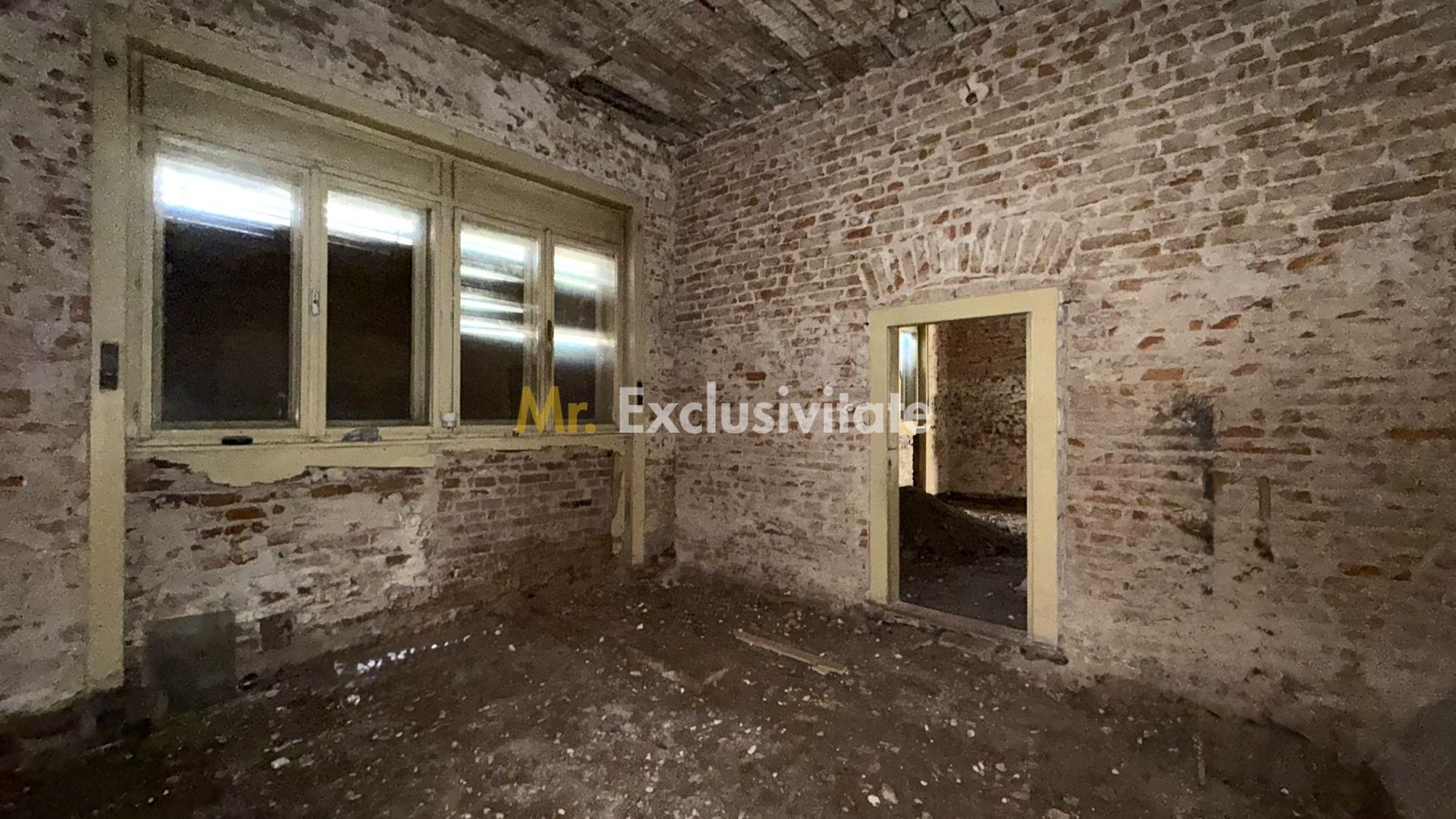 Apartament in Casă 2 camere Teren 100 mp / Str. 1 Dec. 1918 - Carei - Poză 7