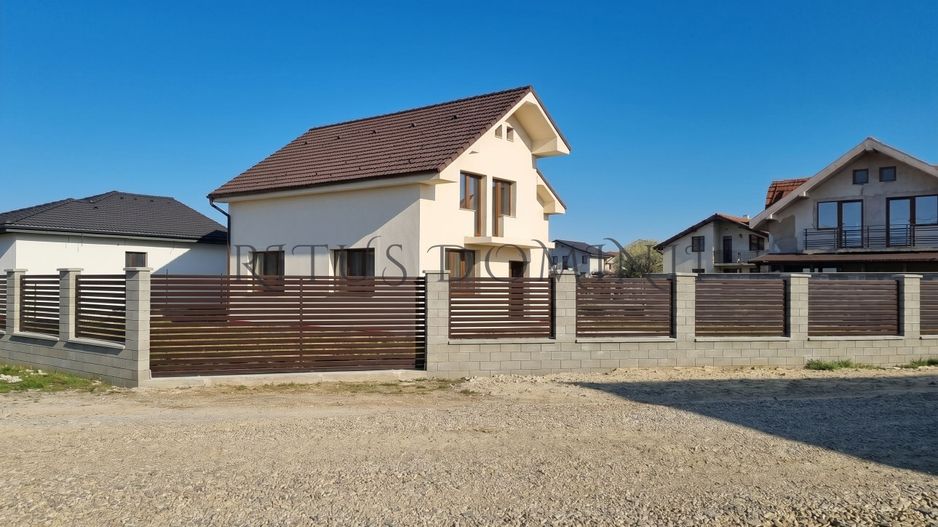 Vila cu 5 camere la Prima Închiriere, Sânmartin, 120mp - Poză 1