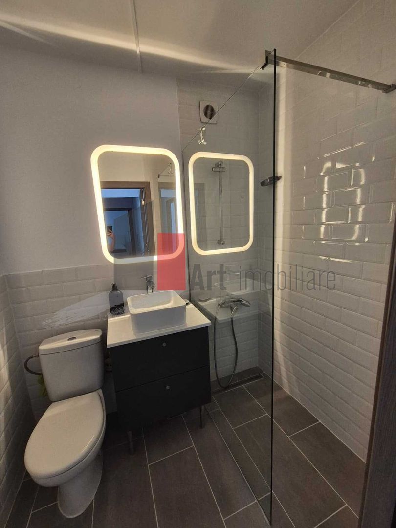 Închiriere apartament 4 camere- zona Politehnicii - Poză 1