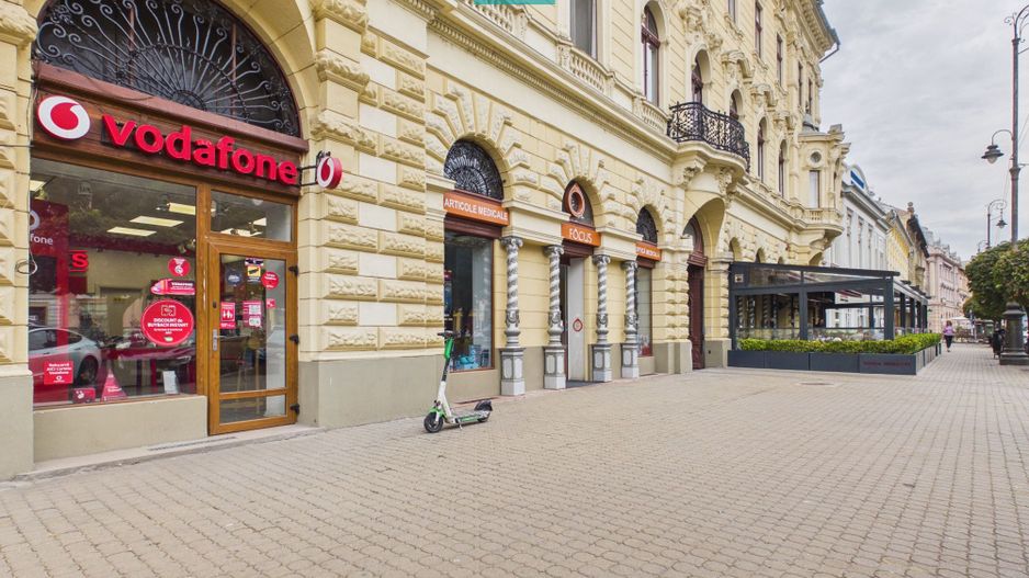 Spațiu comercial, Bulevardul Revolutiei. - Poză 1