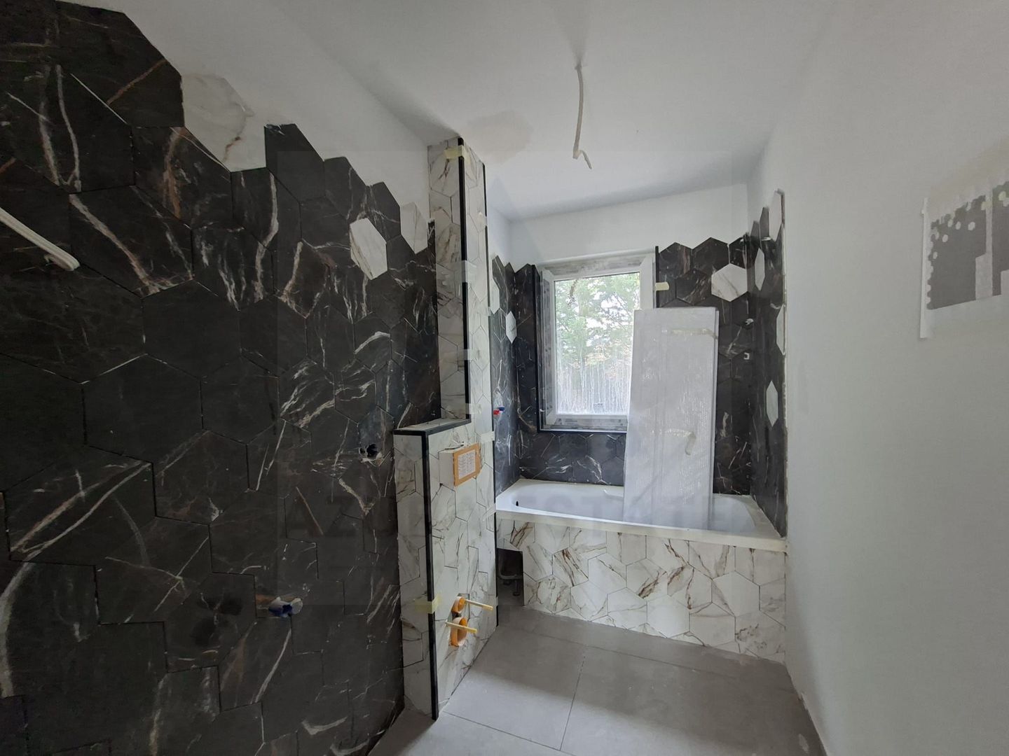 Apartament modern 49.7 mp utili 2 camere si curte 50 mp in Da Vinci - Poză 7