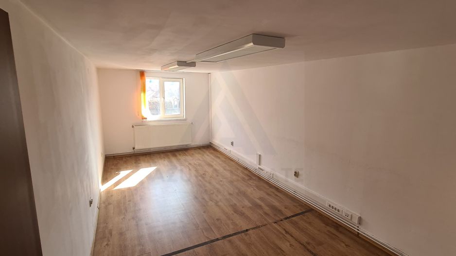 Spațiu birouri 68 mp utili 4 camere hol acces si balcon Bvd Victoriei - Poză 2