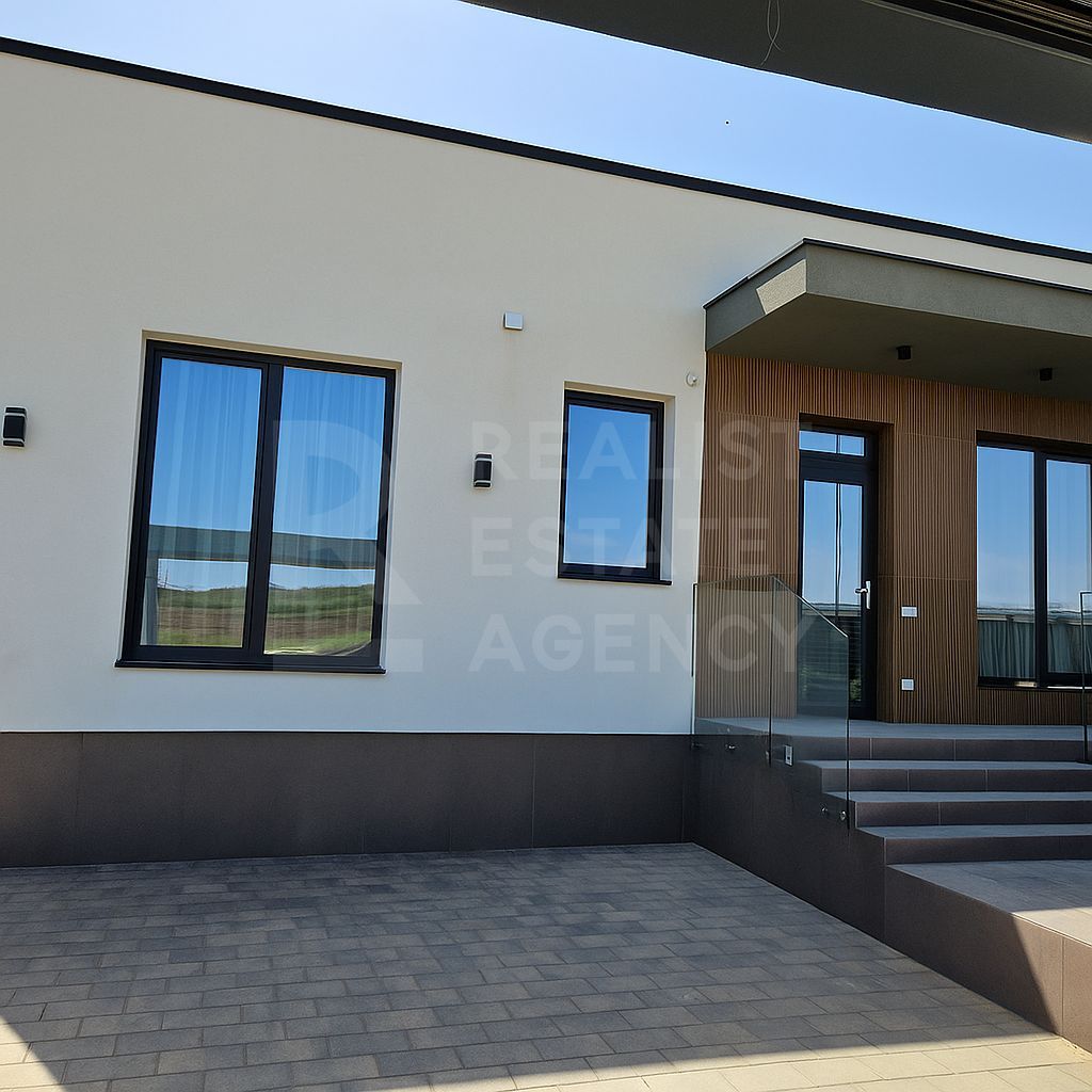 Vânzare, casă, 110 mp + 3 ari, strada Frasinilor, Ialoveni - Poză 1