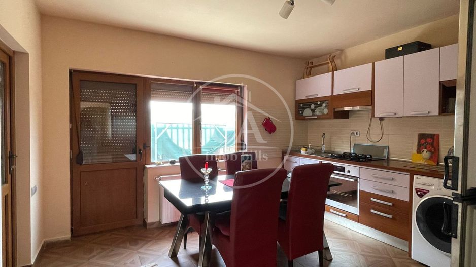 Casă de vanzare cu 3 camere în Cartierul Tineretului, Haieu, Bihor - Poză 9