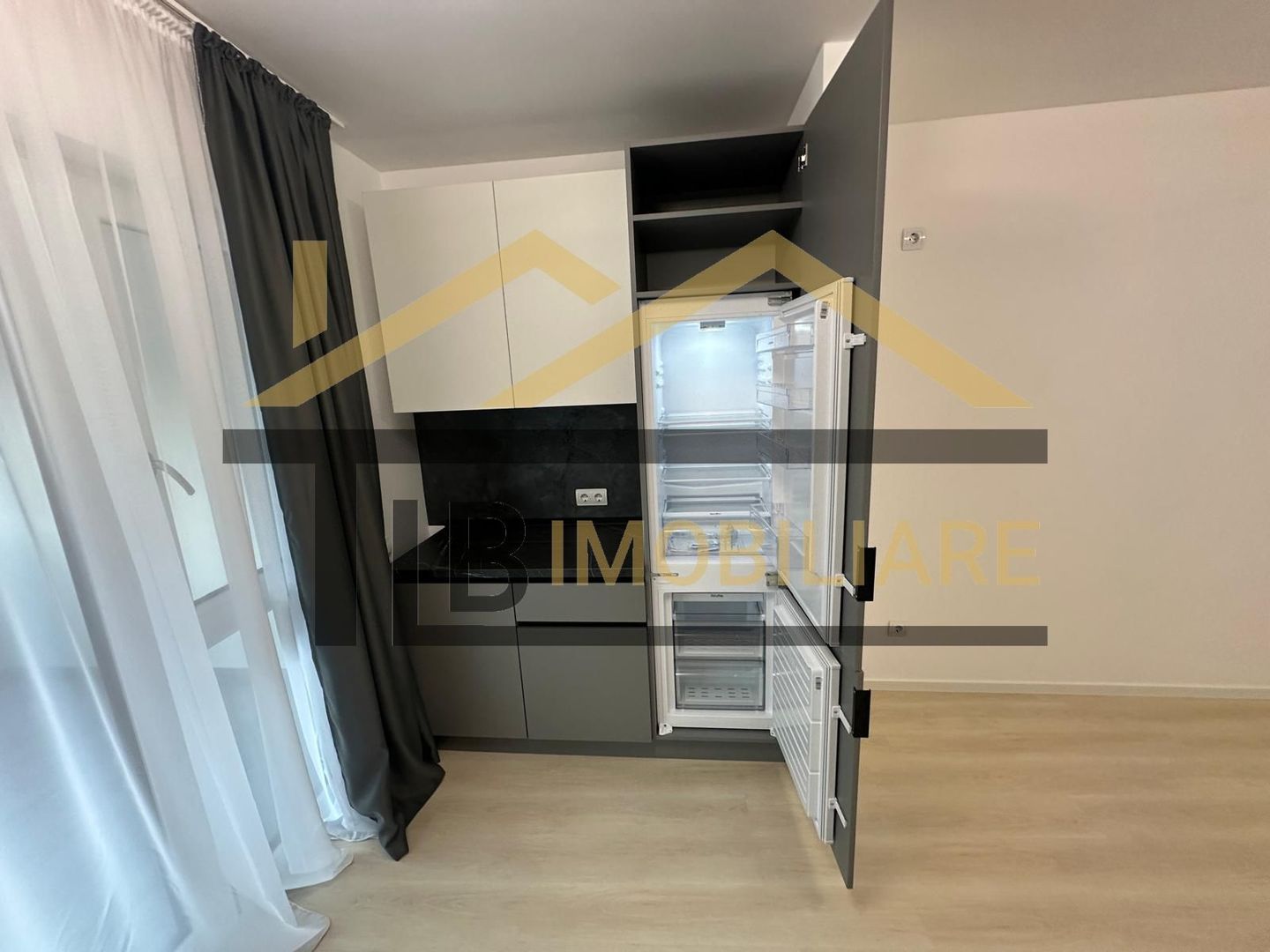 Apartament de 2 camere, 70mp, parcare, Zona Centrala - Poză 8