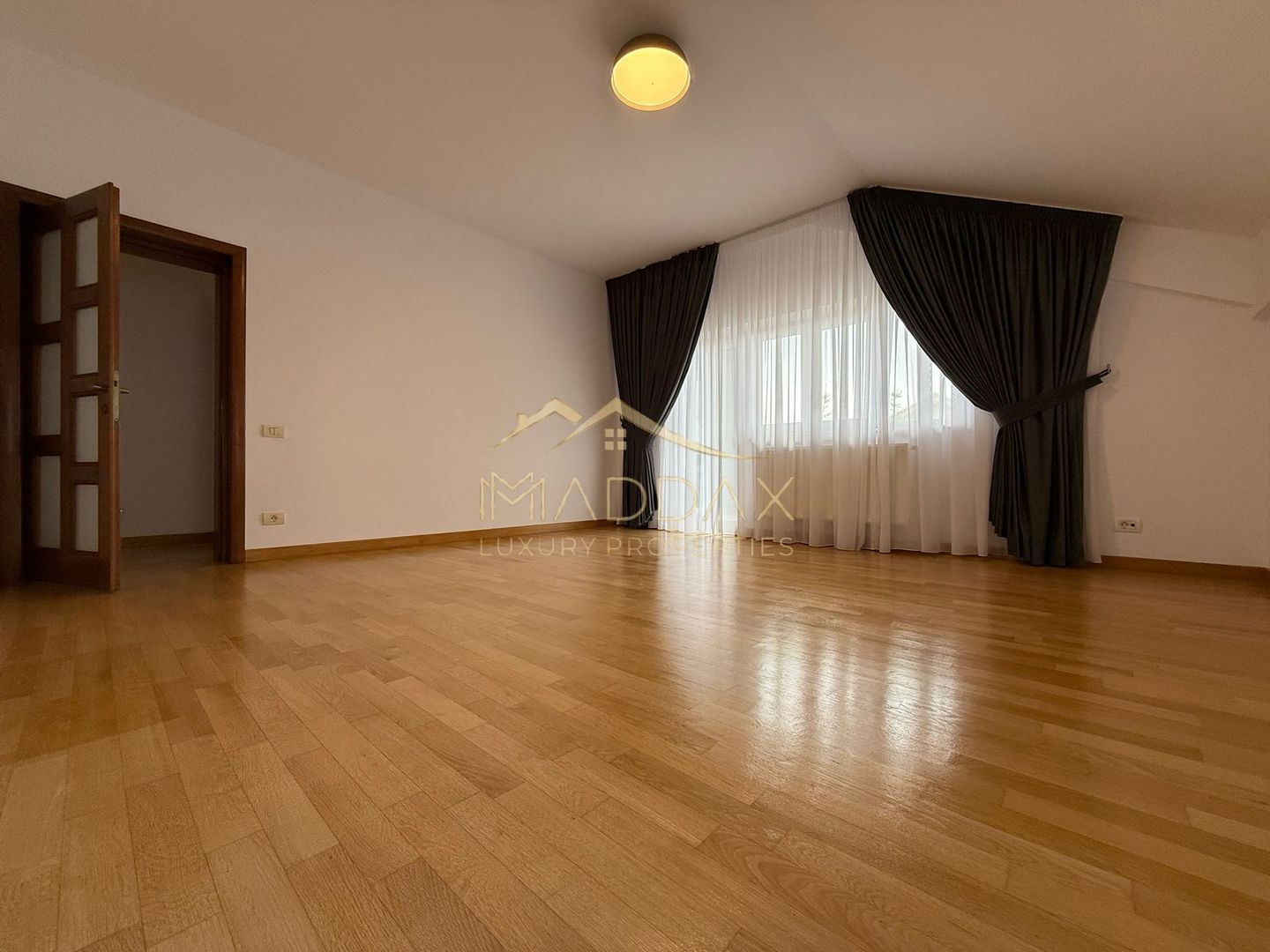 Vila moderna Corbeanca-spatiu, confort si intimitate - Poză 40