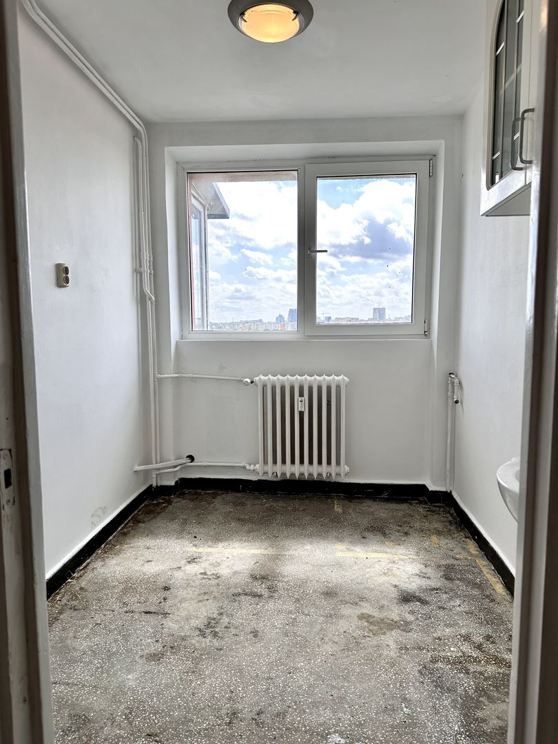 Apartament 2 camere Mihai Bravu 42-62, vedere spate, bloc izolat - Poză 9