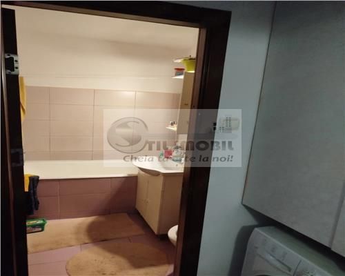 Apartament 2 camere decomandat Galata 83000 euro - Poză 3