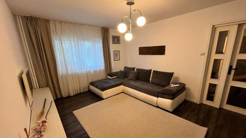 De Închiriat Apartament 2 Camere, în Apropiere de Tineretului - Poză 3