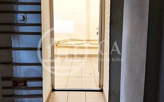 Spatiu comercial de inchiriat cu 5 camere pe Republicii, Oradea - Poză 10