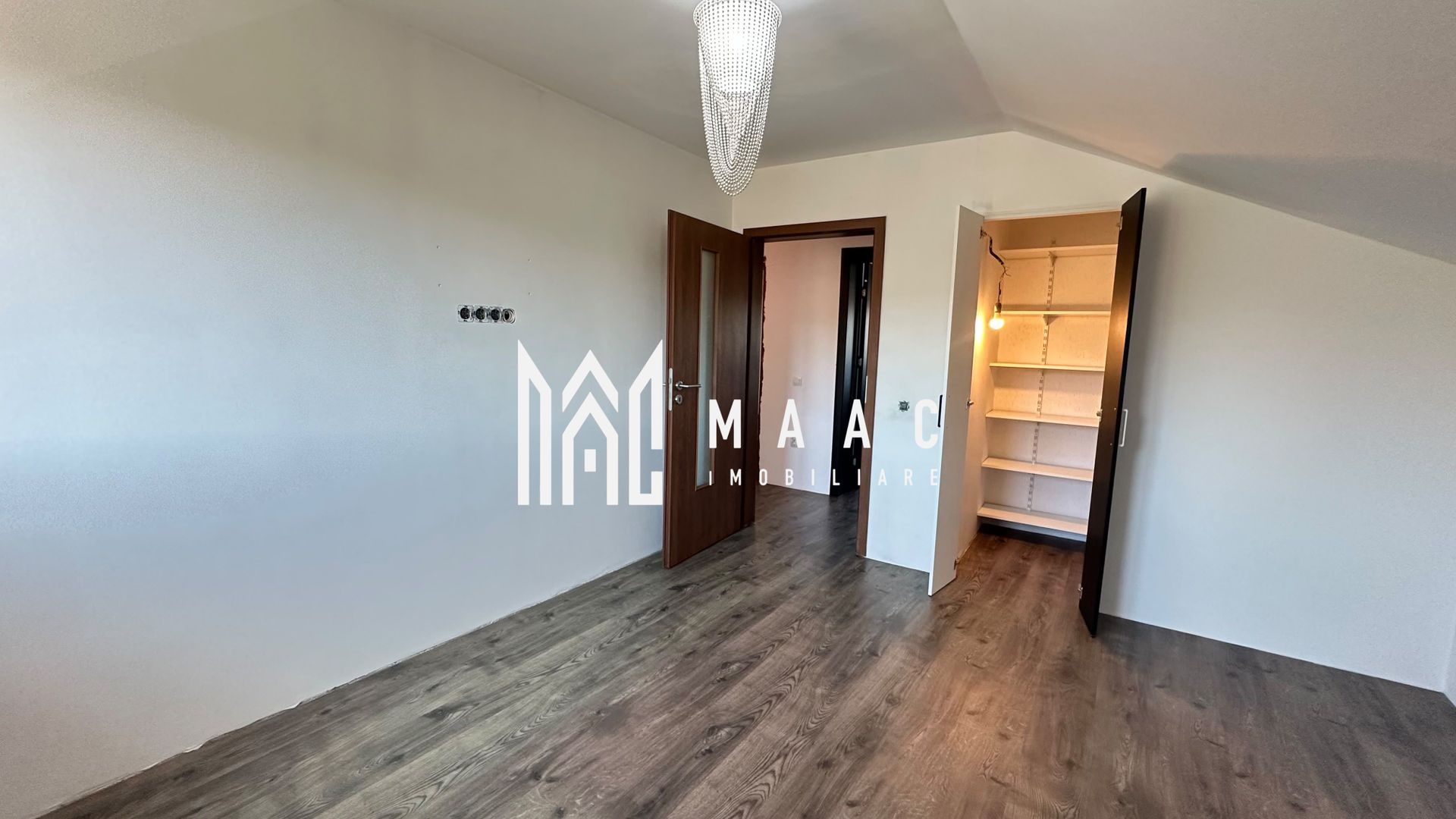 Casă individuală 4 camere de vânzare | Șura Mare | 344 mp - Poză 13