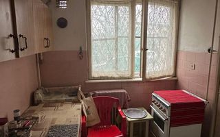 Apartament 3 camere la parter Bd Constructorilor ideal investitie - Poză 8