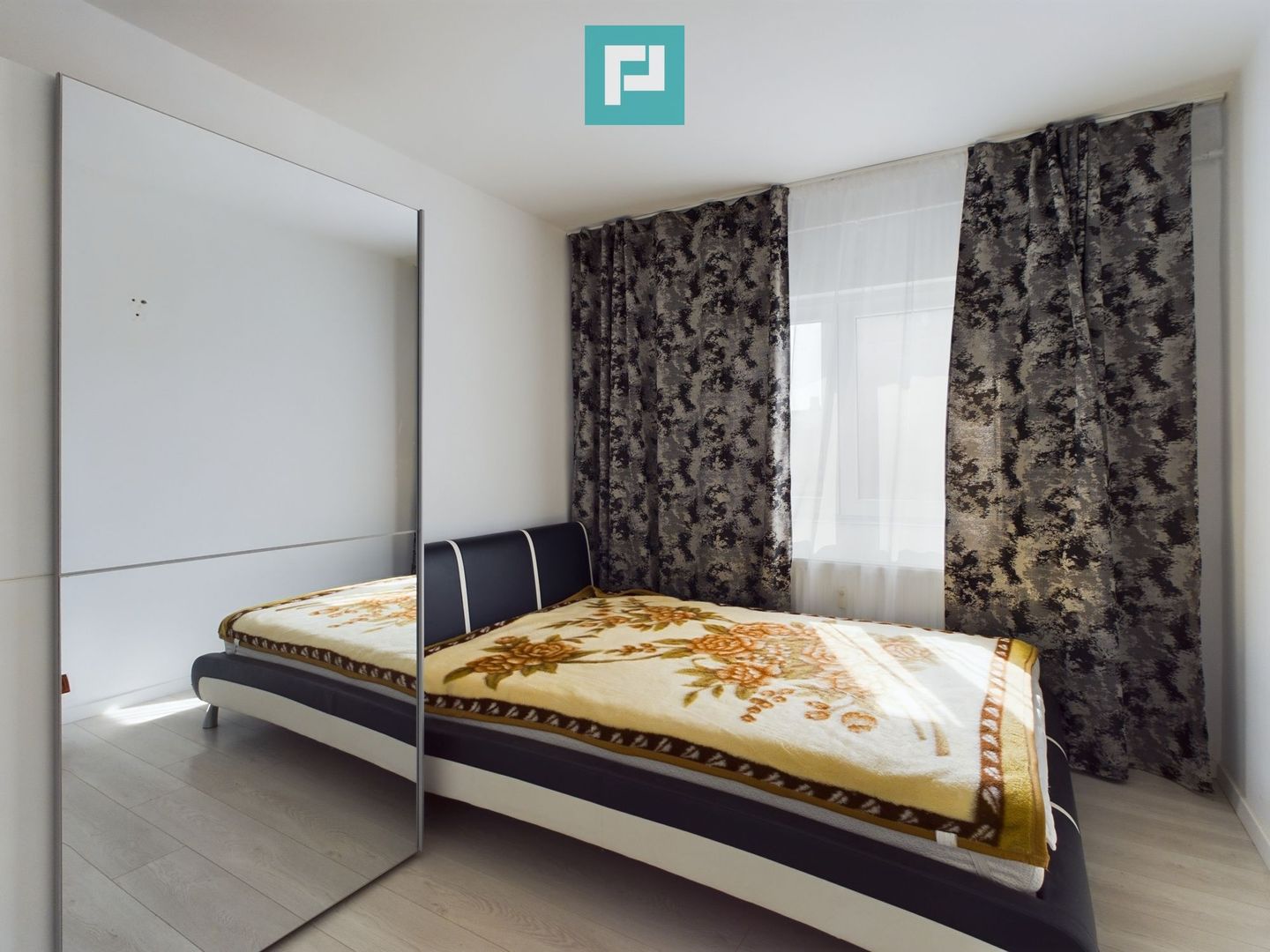 Apartament cu 3 camere zona 300 Micălaca - Poză 3