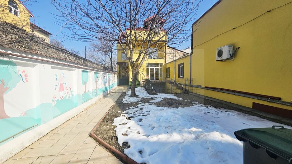 Vilă de închiriat Tineretului – Clădire pentru birouri, activități educaționale - Poză 1