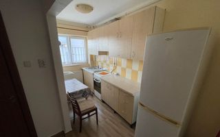Inchiriez Apartament Centra Satu Mare/Etaj Intermediar/Loc de Parcare - Poză 3