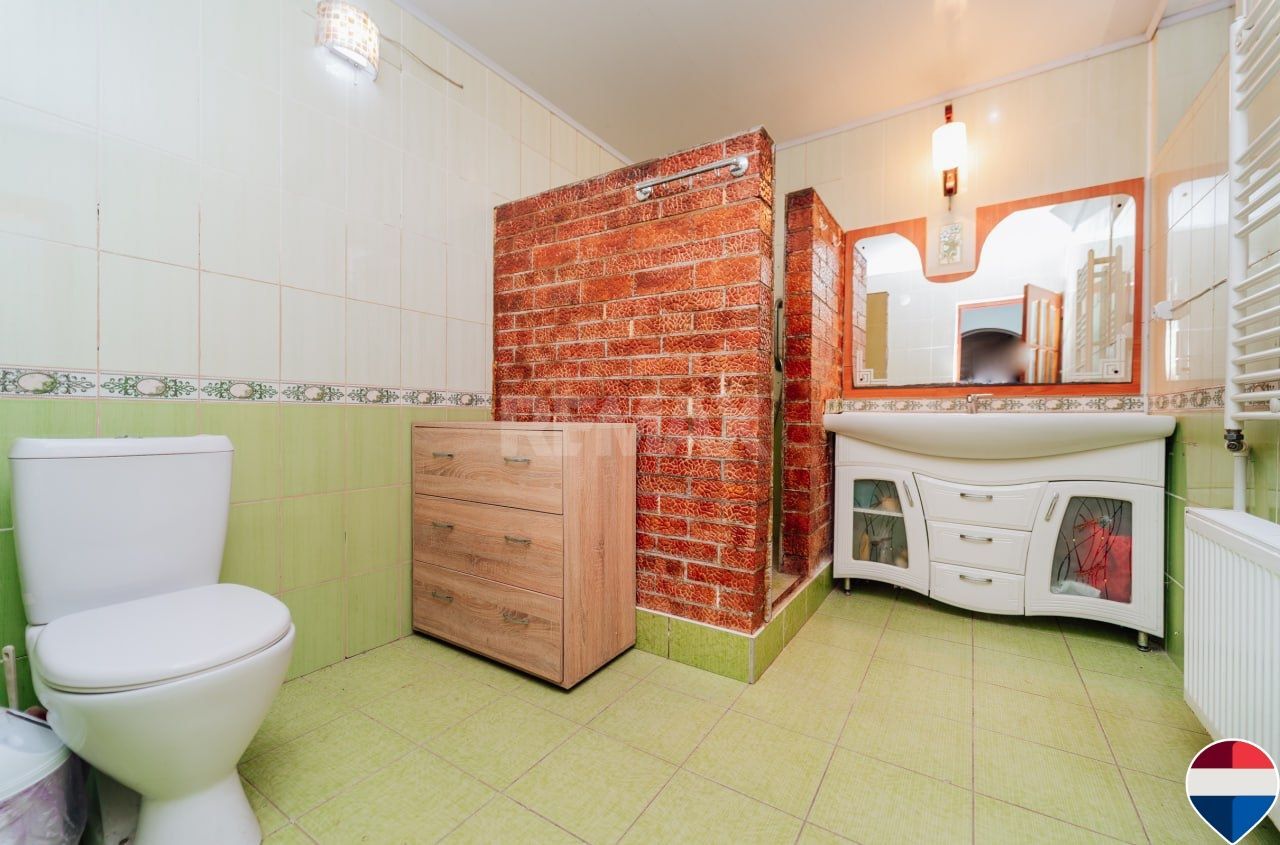 Casă de vânzare, Obileni, Hîncești ,185 m² ,16 ari, 2 garaje - Poză 13
