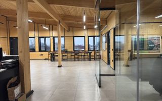 Showroom + cladire birouri | Roman/Neamt | stradal - de vanzare - Poză 4