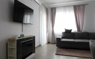 2 camere, centrala proprie, zona linistita - Poză 7