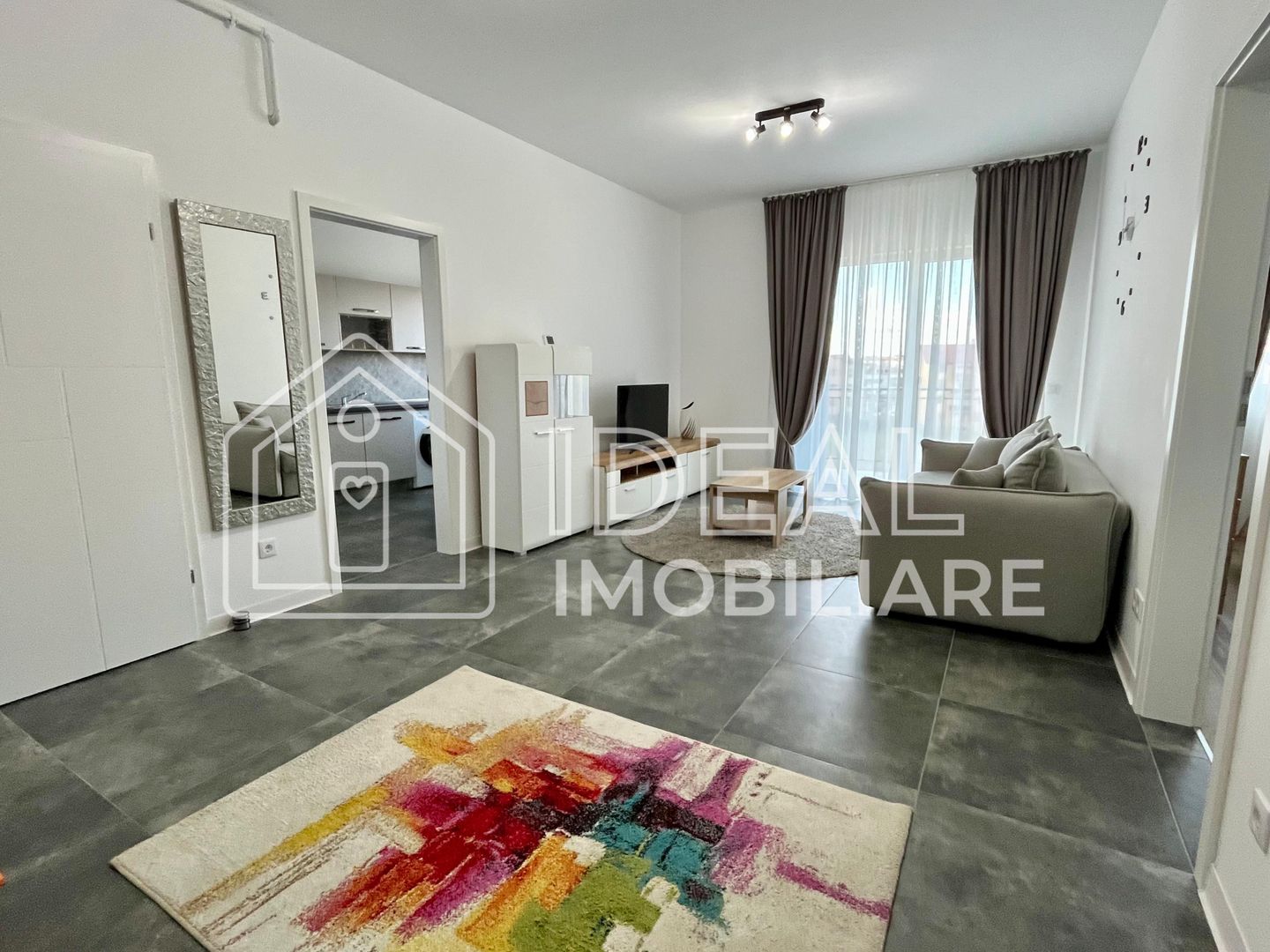 Apartament modern cu 2 camere, balcon și loc de parcare – în Șelimbăr - Poză 1