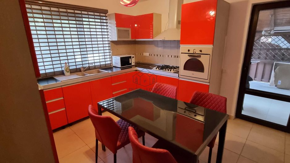 VILA INDIVIDUALA CU PISCINA SI GRADINA SPATIOASA IN ZONA PIPERA - Poză 4