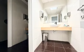 Un sediu care inspiră încredere, în inima Timișoarei - Poză 20