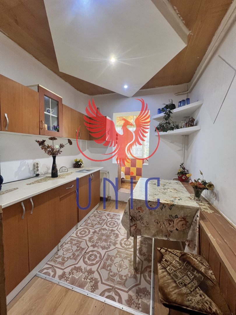 3 decomandate mobilat si utilat Lapus Arges - Poză 10