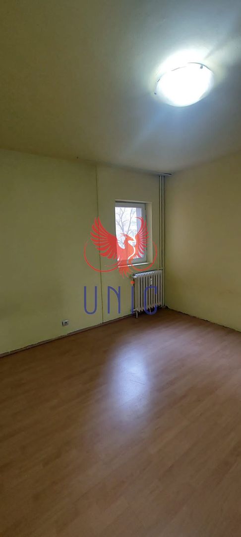 Apartament 3 camere, vis-a-vis de Polivalenta! - Poză 7