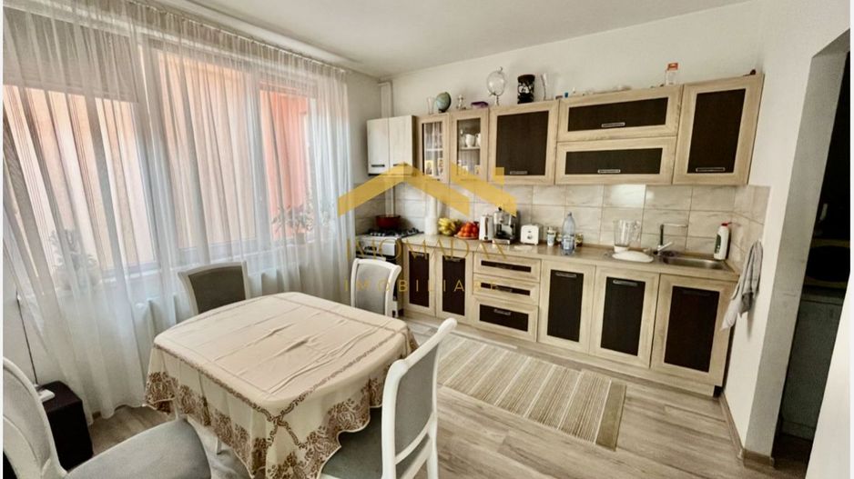 Modern-Apartament 5 Camere-Centrala Proprie - Poză 12