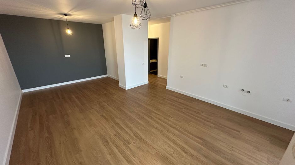 Apartament 2 camere bloc nou Torontalului / parcare subteran - Poză 1