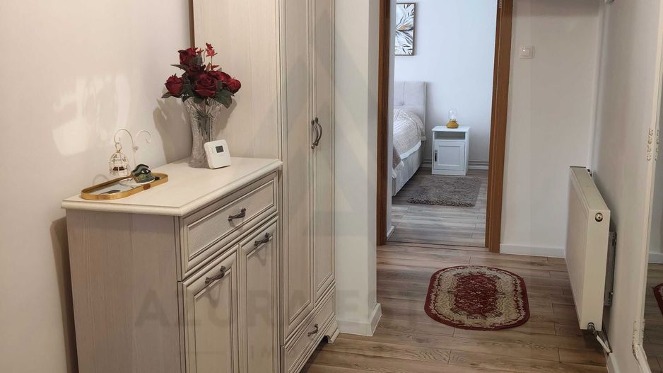 Apartament ultrafinisat 60 mp utili cu bucatarie inchisa zona Terezian - Poză 7