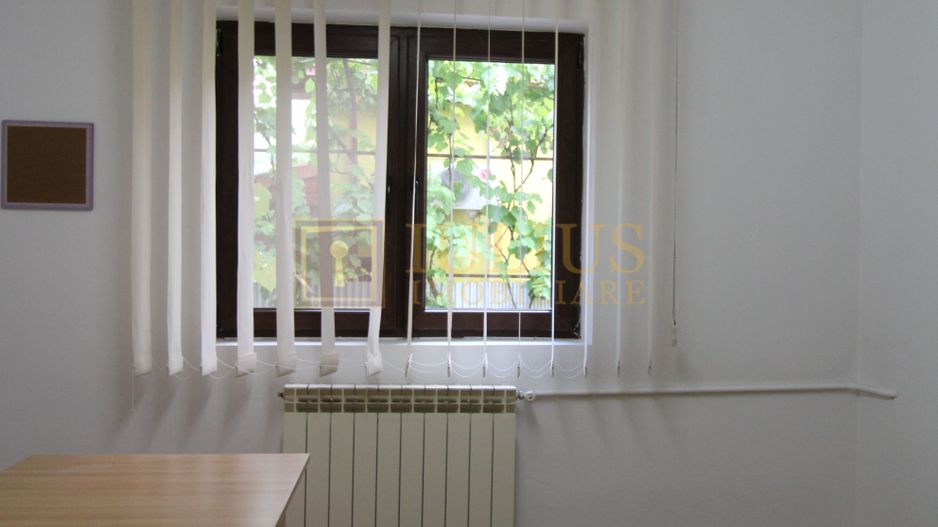 Spatiu de 135 mp la parter, ideal pentru spatiu comercial sau birouri - Poză 5