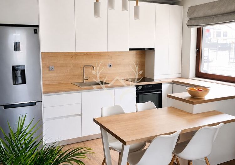 Apartament cu 3 camere in Ansamblul Lumina – Europa - Poză 1