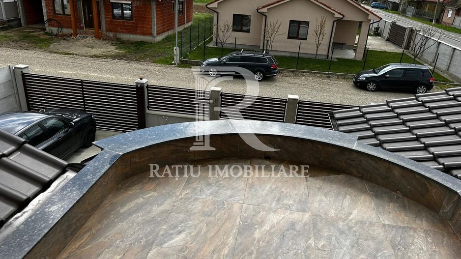 Casa cu 5 camere de vanzare | Nufarul | Oradea - Poză 24