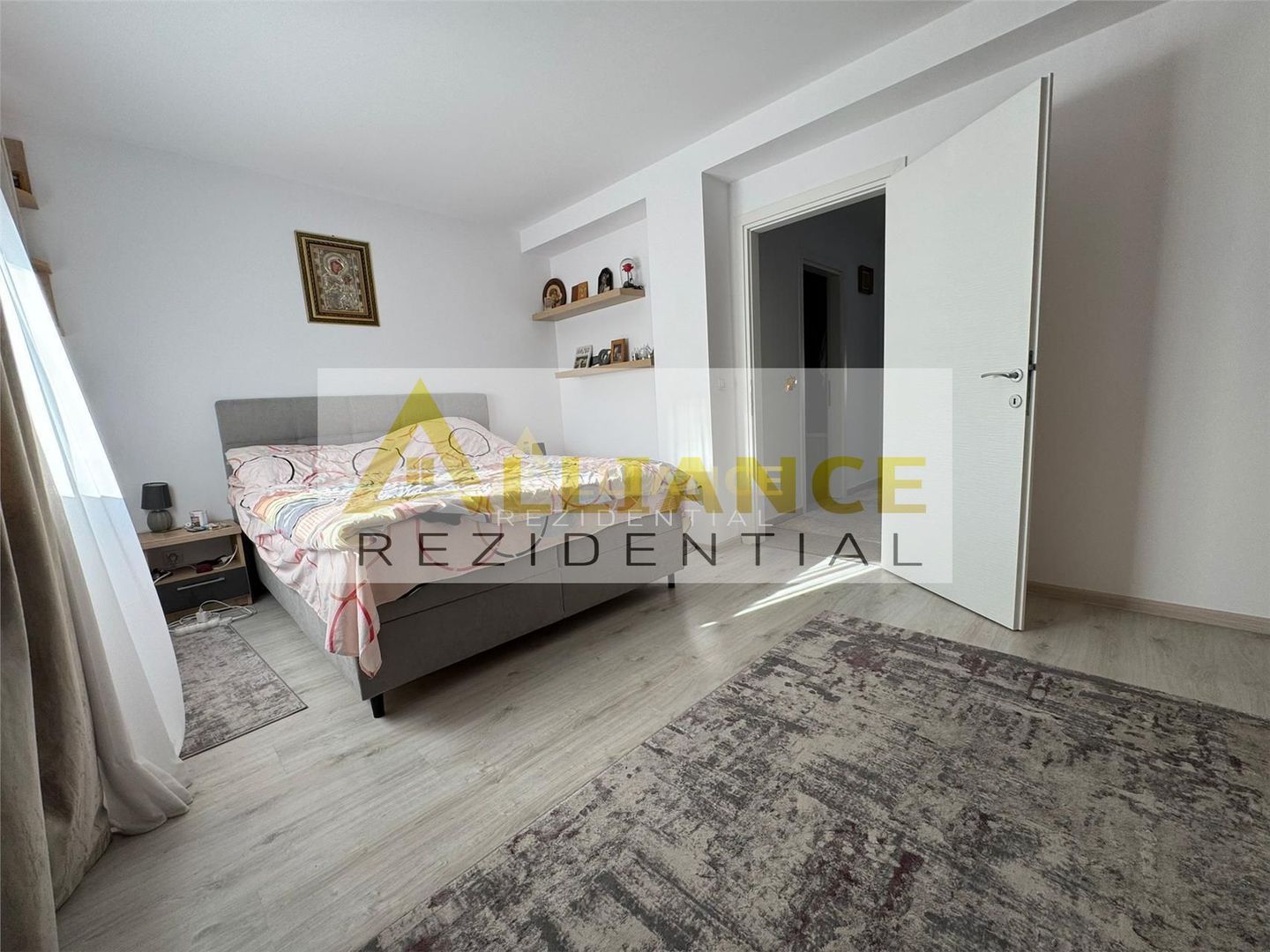 TREND RESIDENCE Vila P+1+M 4 camere 2 bai 120 mpu - Poză 2