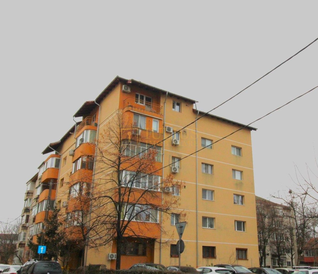 2 camere, centrala proprie, zona Bucovina, loc de parcare langa bloc - Poză 1
