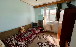 De vânzare apartament cu 3 camere și 2 băi - Poză 4