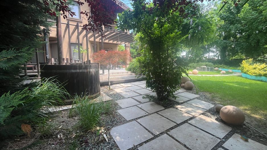 ANDRONACHE | Vila 4 Camere | Garaj | Curte Verde | Ciubar & BBQ - Poză 2