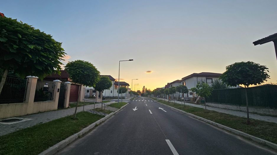 Casa de inchiriat cu  curte 500 metri Baneasa Aviatiei recent renovata - Poză 2