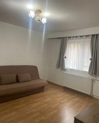 Vand apartament 2 camere - Poză 5