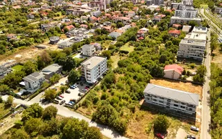 Teren intravilan 1.200 mp, doua loturi, Sector 6 - Poză 22