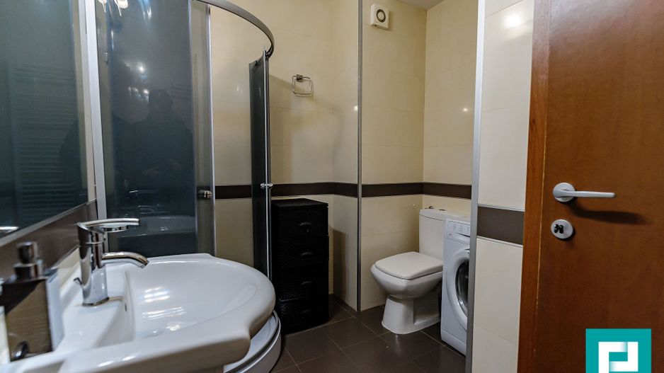 Apartament cu 3 camere, Ared Uta. - Poză 12