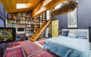 Casa/Vila de Inchiriat cu Terasa- centru - Poză 1