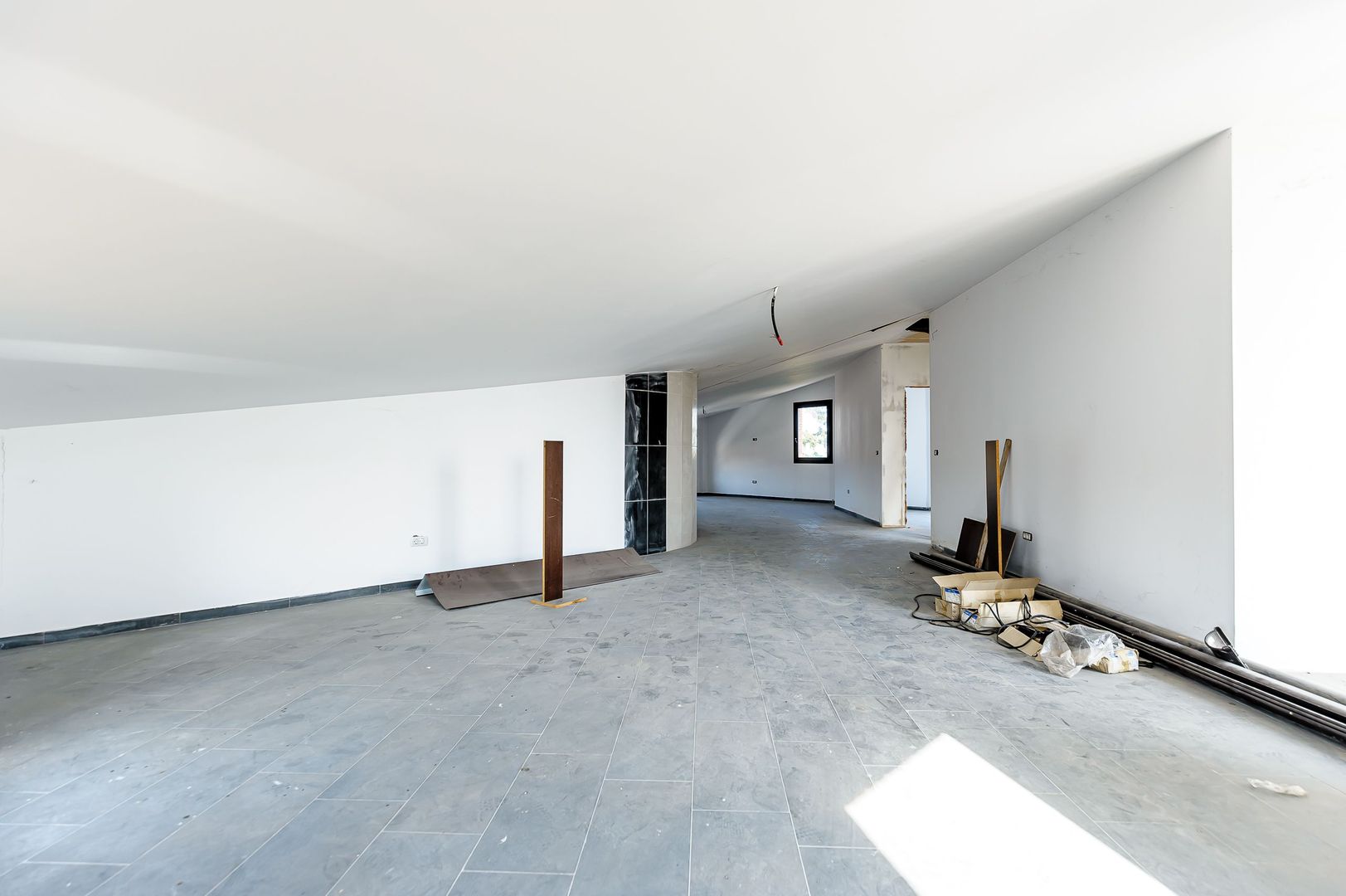 Clădire comercială în zona Grădiște. - Poză 17