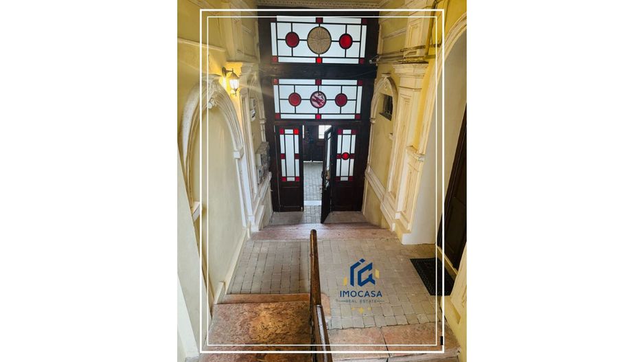 De vanzare 2 apartament istoric confort lux ultracentral Mobilate Arad - Poză 12