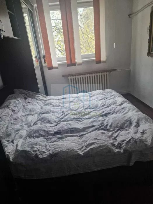 Apartament 3 camere, decomandat , etajul 1/10 - Poză 6