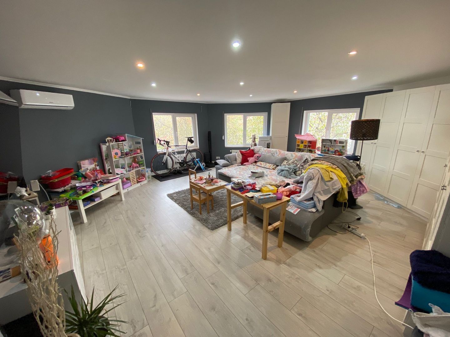 Casa cu 2 apartamente in zona Braytim - Poză 1